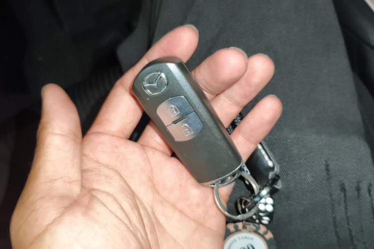 Used Mazda CX-5 2013 2.0L Automatic 4x4 Elite Version Vehicle Key