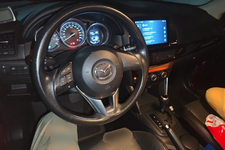 Used Mazda CX-5 2013 2.0L Automatic Two-Wheel Drive Comfort Version Center Console