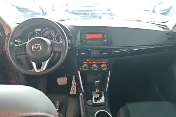 Used Mazda CX-5 2013 2.0L Automatic Two-Wheel Drive Comfort Version Center Console