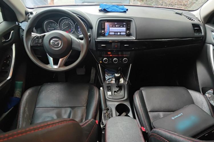 Used Mazda CX-5 2013 2.0L Automatic Two-Wheel Drive Comfort Version Center Console