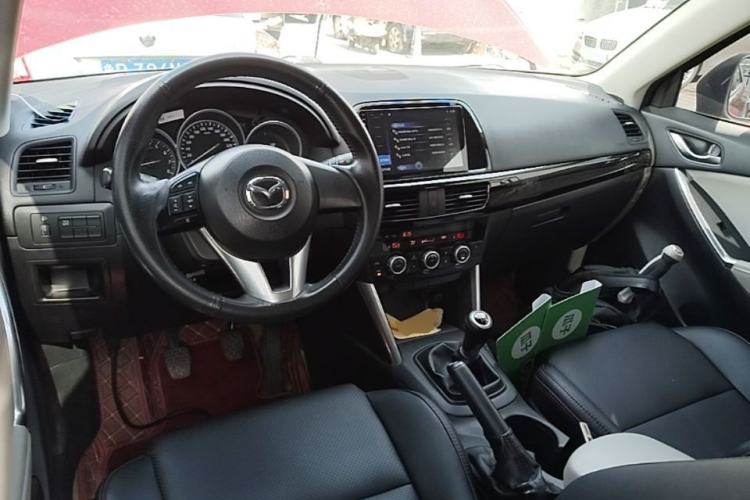 Used Mazda CX-5 2013 2.0L Manual Two-Wheel Drive Comfort Version Center Console