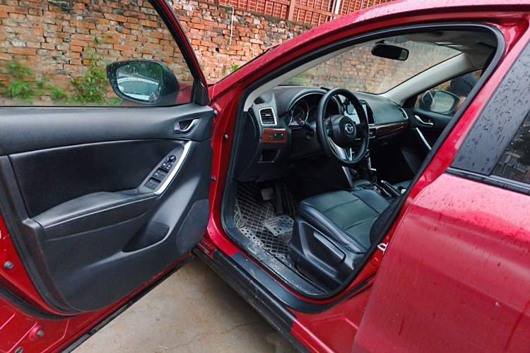 Used Mazda CX-5 2013 2.0L Automatic 4x4 Elite Version Driver Seat