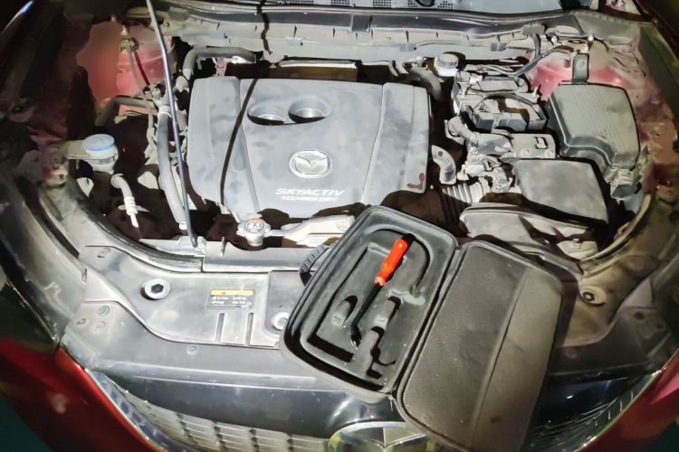 Used Mazda CX-5 2013 2.0L Automatic Two-Wheel Drive Comfort Version Engine Bay