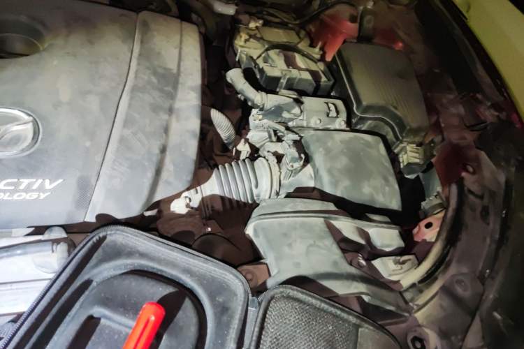 Used Mazda CX-5 2013 2.0L Automatic Two-Wheel Drive Comfort Version Engine Bay Left