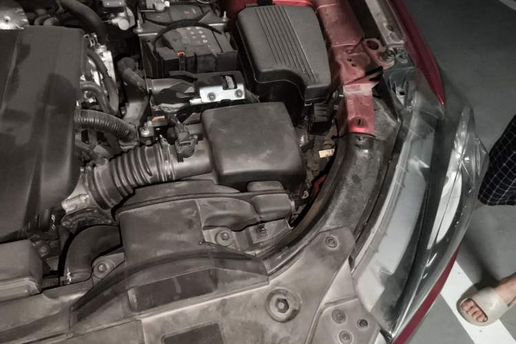 Used Mazda CX-5 2013 2.5L Automatic 4x4 Luxury Version Engine Bay Left