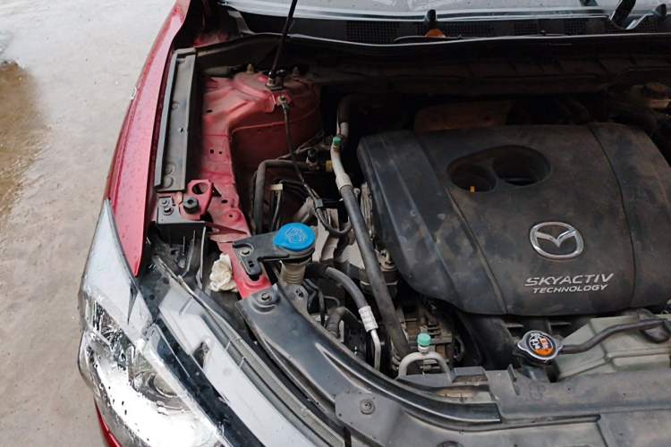 Used Mazda CX-5 2013 2.0L Automatic 4x4 Elite Version Engine Bay Right