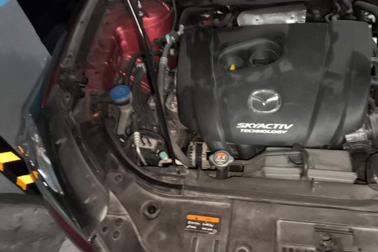 Used Mazda CX-5 2013 2.5L Automatic 4x4 Luxury Version Engine Bay Right