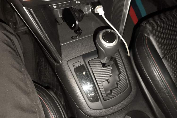 Used Mazda CX-5 2013 2.5L Automatic 4x4 Luxury Version Gear Lever