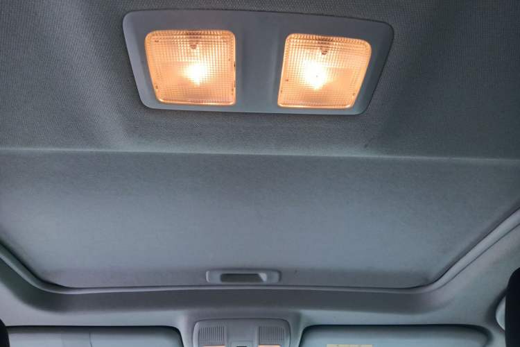 Used Mazda CX-5 2013 2.5L Automatic 4x4 Luxury Version Headliner