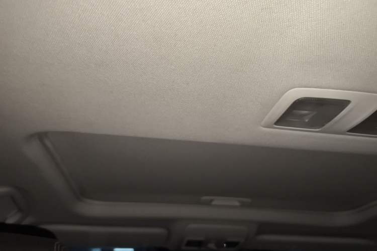 Used Mazda CX-5 2013 2.5L Automatic 4x4 Luxury Version Headliner