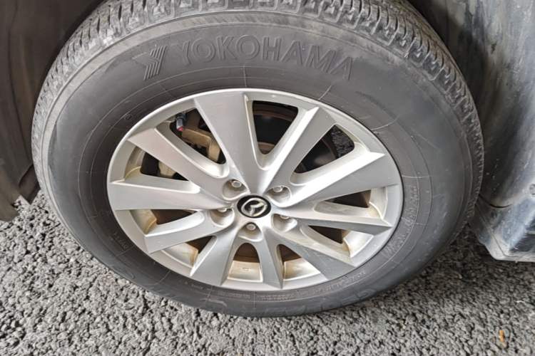 Used Mazda CX-5 2013 2.0L Automatic Two-Wheel Drive Comfort Version Left Front Wheel Hub