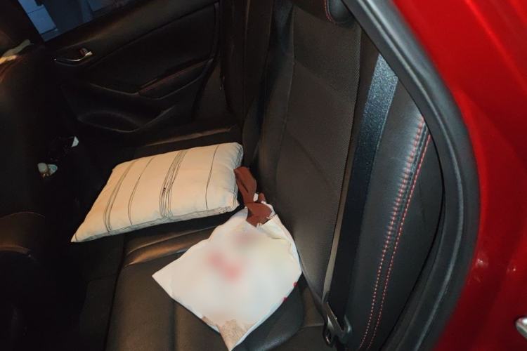 Used Mazda CX-5 2013 2.0L Automatic Two-Wheel Drive Comfort Version Left Rear Seat