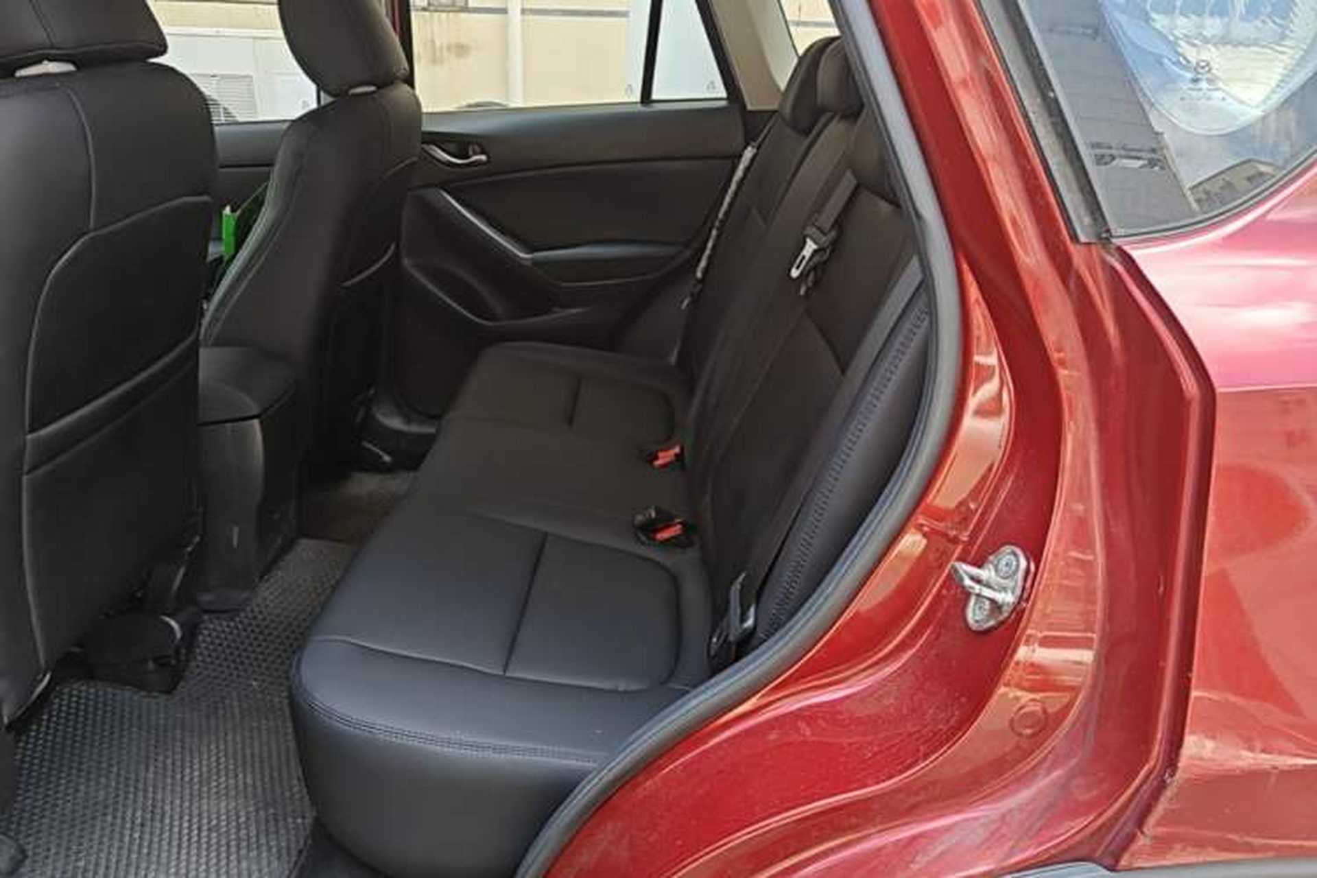 Used Mazda CX-5 2013 2.0L Automatic Two-Wheel Drive Comfort Version Left Rear Seat