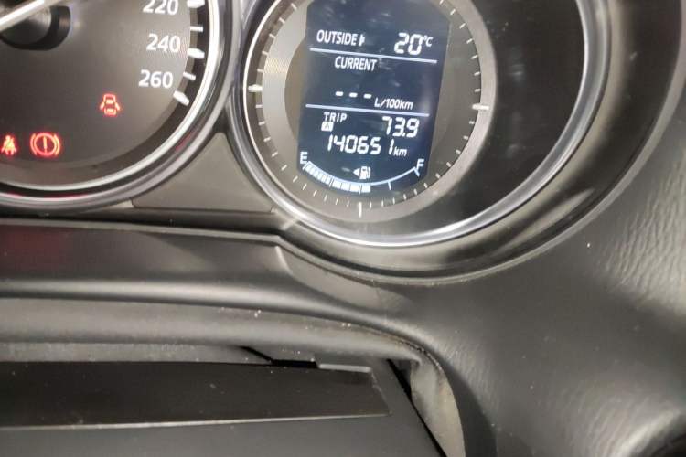 Used Mazda CX-5 2013 2.0L Automatic Two-Wheel Drive Comfort Version Odometer Close Up