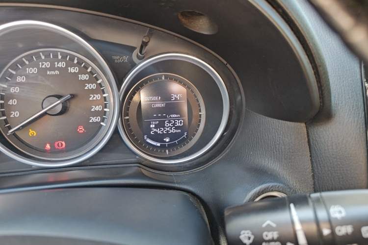 Used Mazda CX-5 2013 2.0L Automatic 4x4 Prestige Edition Odometer Close Up