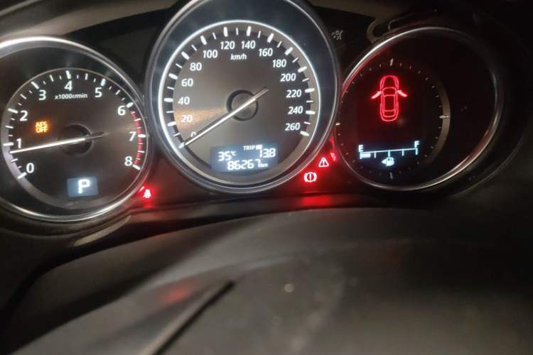 Used Mazda CX-5 2013 2.5L Automatic 4x4 Flagship Edition Odometer Close Up