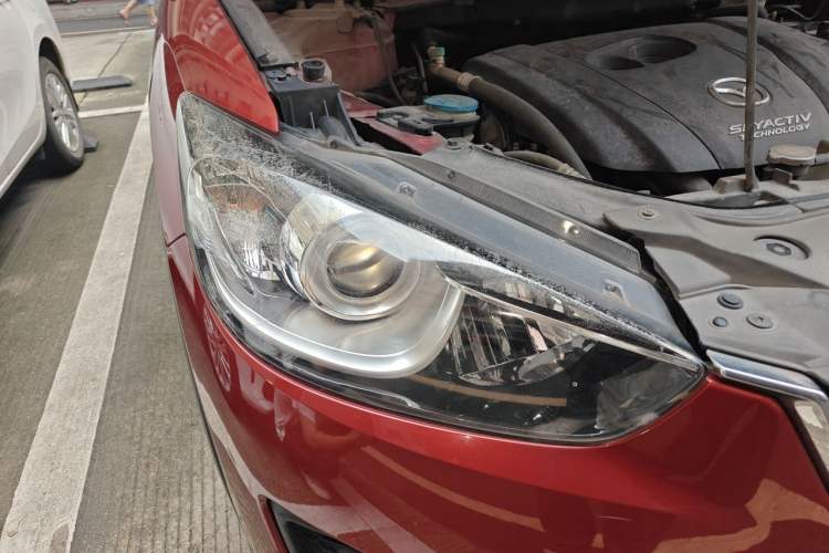 Used Mazda CX-5 2013 2.0L Automatic Two-Wheel Drive Comfort Version Right Front Headlight