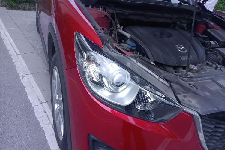 Used Mazda CX-5 2013 2.5L Automatic 4x4 Luxury Version Right Front Headlight