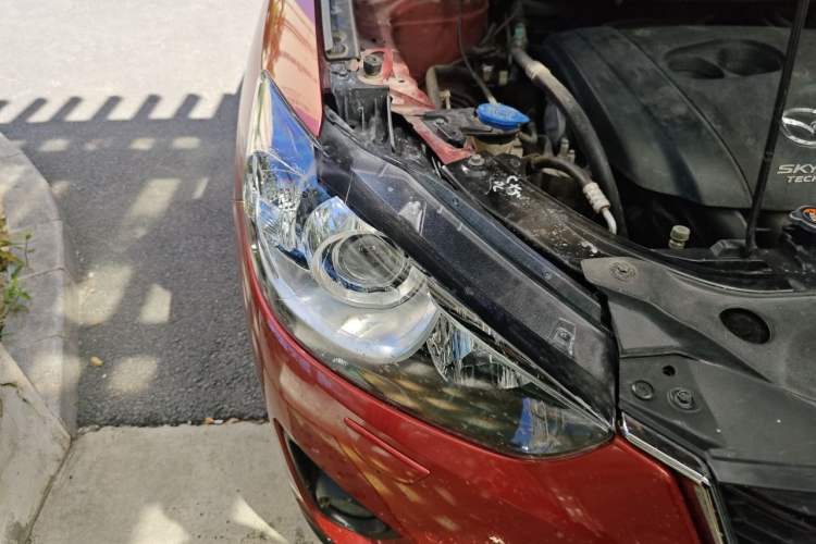 Used Mazda CX-5 2013 2.0L Automatic 4x4 Prestige Edition Right Front Headlight