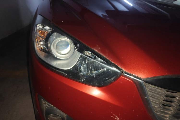 Used Mazda CX-5 2013 2.0L Automatic Two-Wheel Drive Comfort Version Right Front Headlight