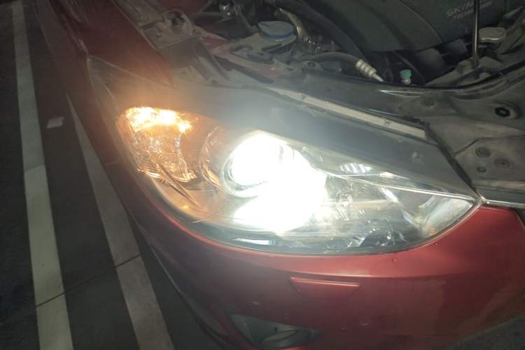 Used Mazda CX-5 2013 2.0L Automatic 4x4 Prestige Edition Right Front Headlight