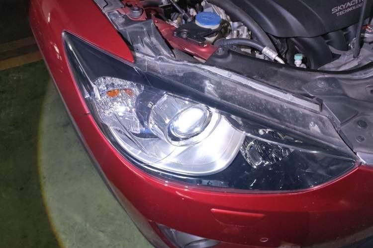 Used Mazda CX-5 2013 2.0L Automatic 4x4 Prestige Edition Right Front Headlight