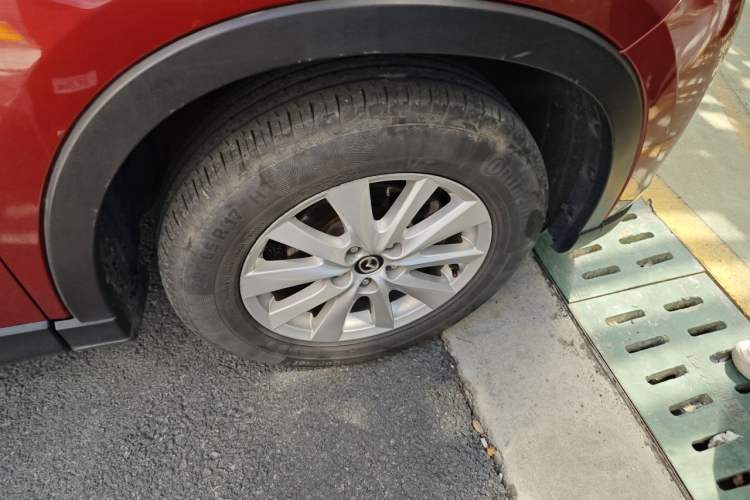 Used Mazda CX-5 2013 2.0L Automatic 4x4 Prestige Edition Right Front Wheel Hub