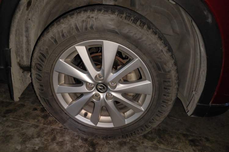 Used Mazda CX-5 2013 2.0L Automatic 4x4 Elite Version Right Front Wheel Hub