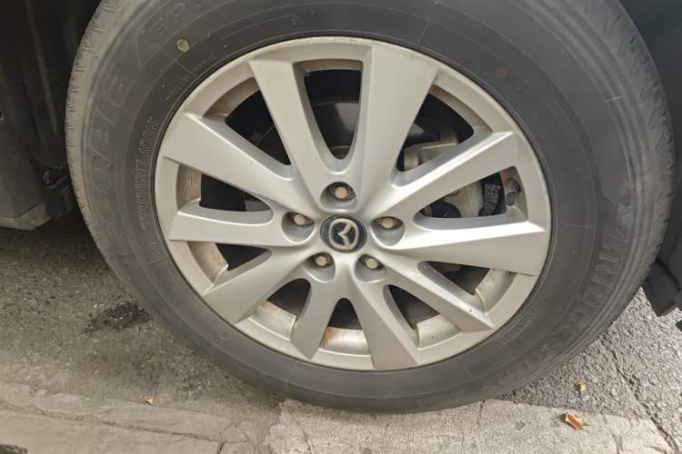 Used Mazda CX-5 2013 2.0L Automatic Two-Wheel Drive Comfort Version Right Front Wheel Hub