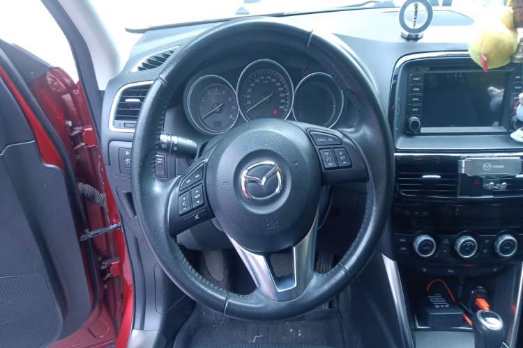 Used Mazda CX-5 2013 2.5L Automatic 4x4 Luxury Version Steering Wheel
