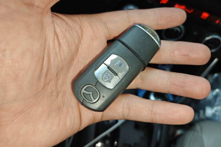 Used Mazda CX-5 2013 2.0L Automatic Two-Wheel Drive Comfort Version Vehicle Key