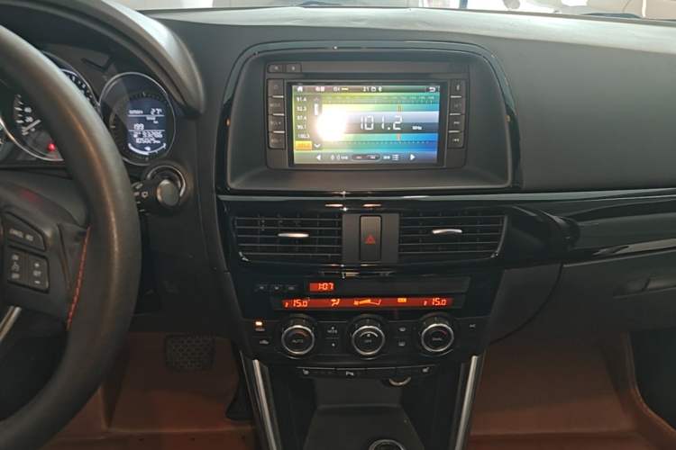 Used Mazda CX-5 2013 2.5L Automatic 4x4 Luxury Version Audio And AC Panel