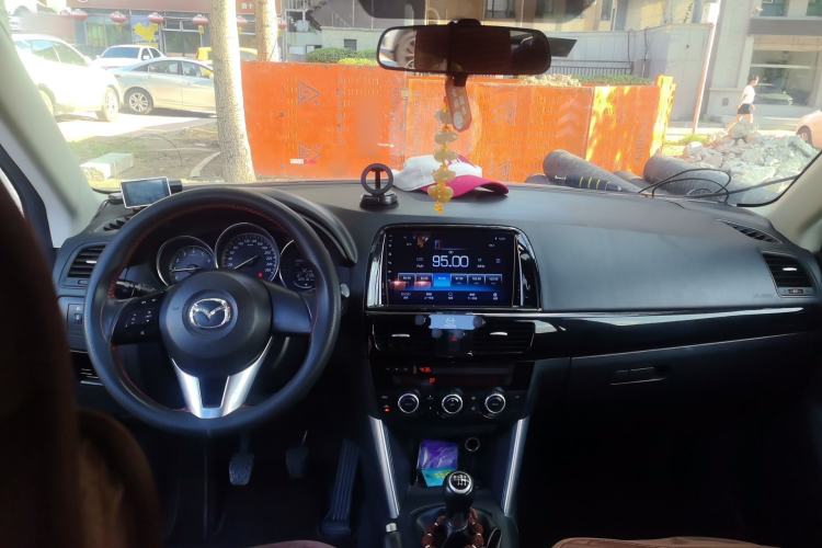 Used Mazda CX-5 2013 2.0L Manual Two-Wheel Drive Comfort Version Center Console