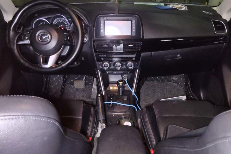 Used Mazda CX-5 2013 2.5L Automatic 4x4 Flagship Edition Center Console