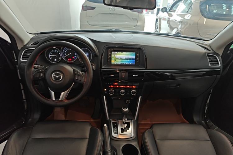 Used Mazda CX-5 2013 2.5L Automatic 4x4 Luxury Version Center Console