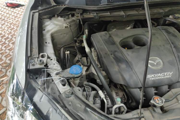 Used Mazda CX-5 2013 2.5L Automatic 4x4 Luxury Version Engine Bay Right