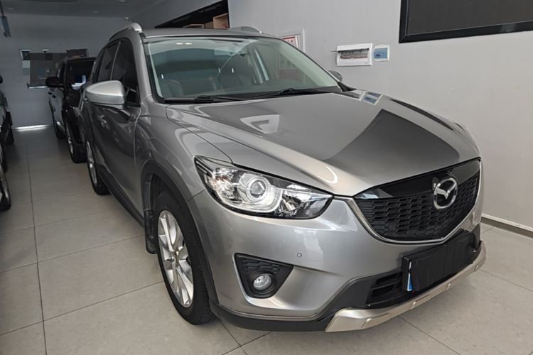 Used Mazda CX-5 2013 2.5L Automatic 4x4 Luxury Version Front Right 45 Deg