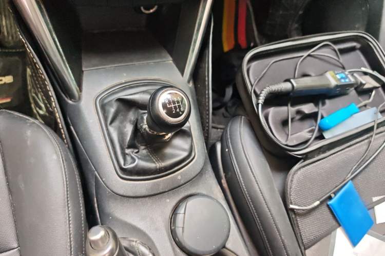 Used Mazda CX-5 2013 2.0L Manual Two-Wheel Drive Comfort Version Gear Lever