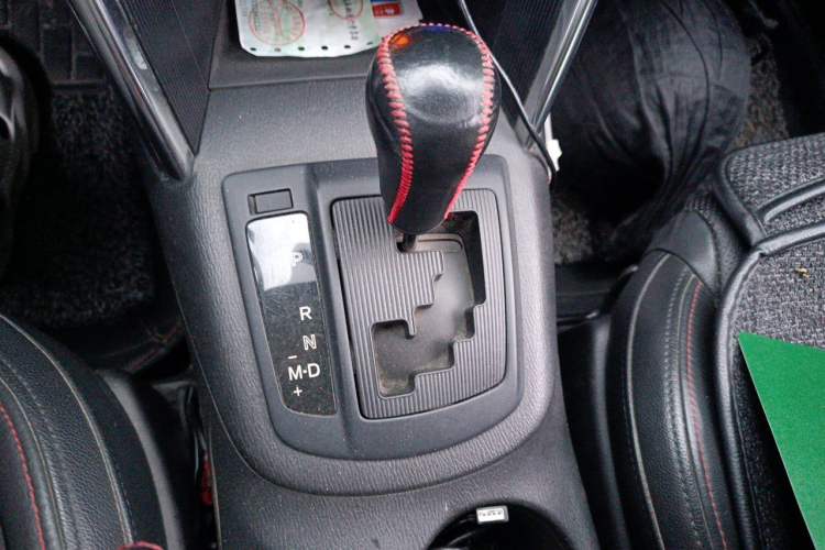 Used Mazda CX-5 2013 2.5L Automatic 4x4 Luxury Version Gear Lever