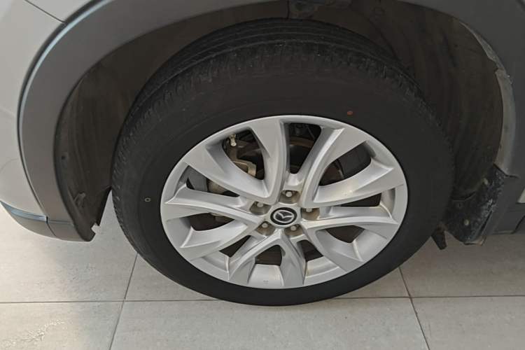 Used Mazda CX-5 2013 2.5L Automatic 4x4 Luxury Version Left Front Wheel Hub