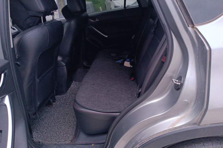 Used Mazda CX-5 2013 2.5L Automatic 4x4 Luxury Version Left Rear Seat