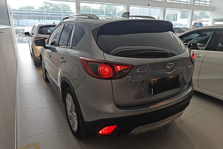 Used Mazda CX-5 2013 2.5L Automatic 4x4 Luxury Version Rear Left 45 Deg