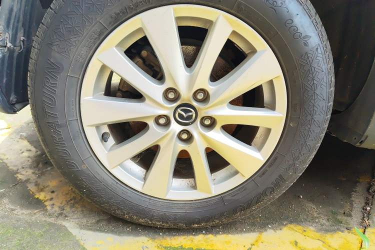 Used Mazda CX-5 2013 2.0L Automatic Two-Wheel Drive Comfort Version Right Front Wheel Hub