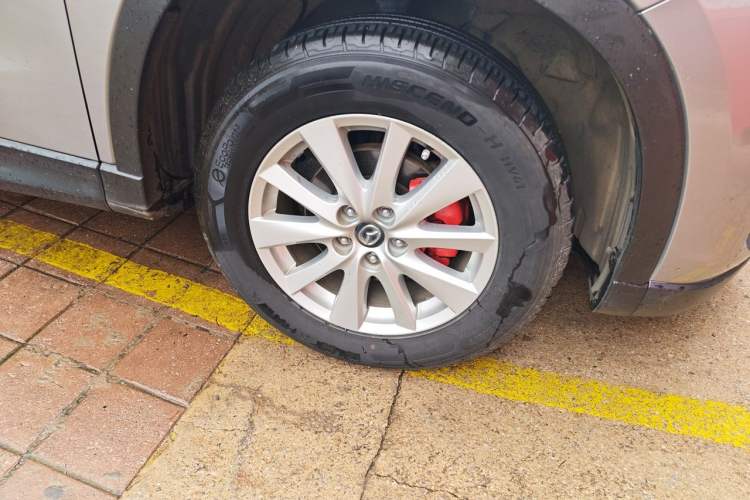 Used Mazda CX-5 2013 2.0L Automatic 4x4 Elite Version Right Front Wheel Hub