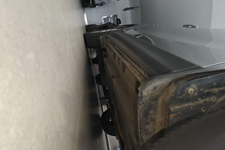Used Mazda CX-5 2013 2.5L Automatic 4x4 Luxury Version Right Side Sill