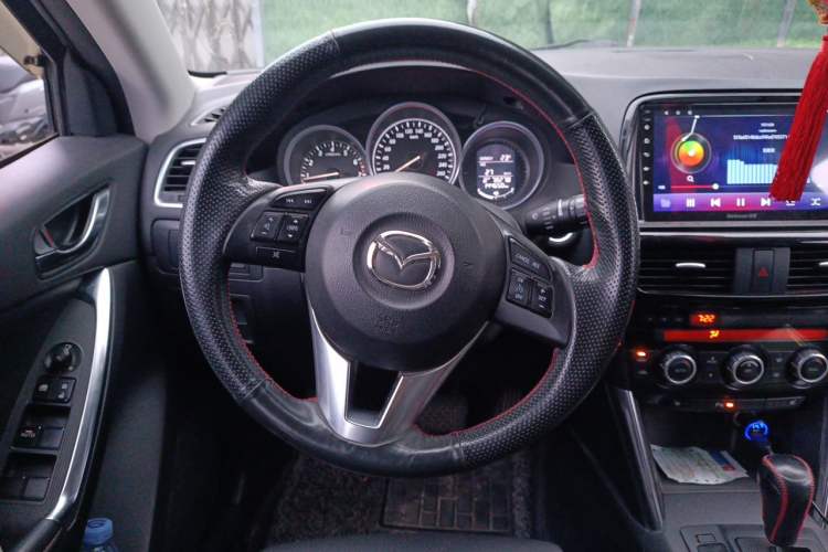 Used Mazda CX-5 2013 2.5L Automatic 4x4 Luxury Version Steering Wheel