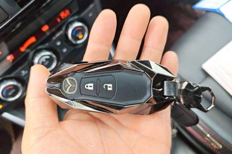 Used Mazda CX-5 2013 2.0L Automatic 4x4 Elite Version Vehicle Key