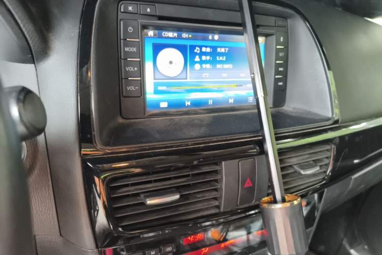 Used Mazda CX-5 2013 2.5L Automatic 4x4 Luxury Version Audio And AC Panel