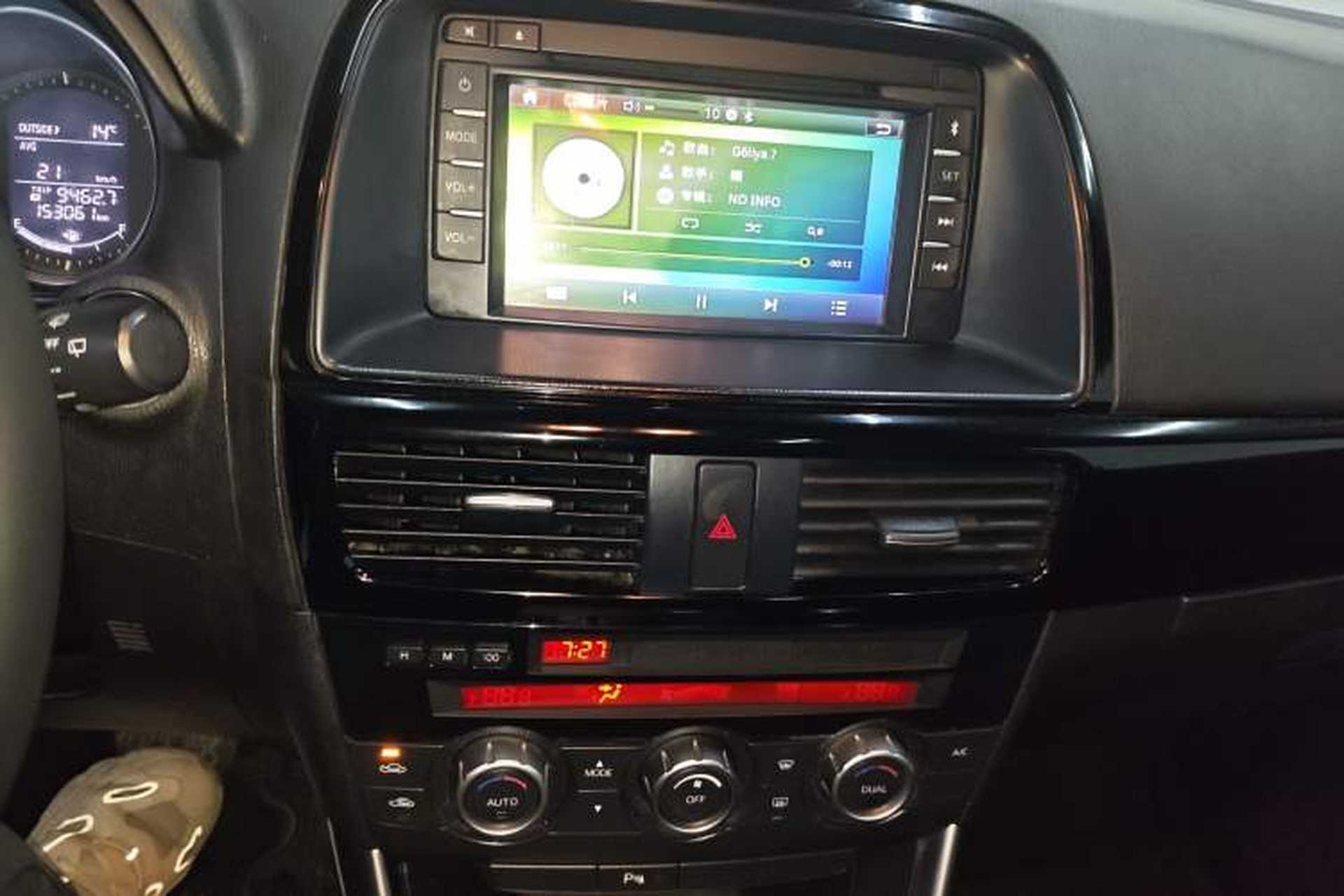 Used Mazda CX-5 2013 2.0L Automatic 4x4 Elite Version Audio And AC Panel