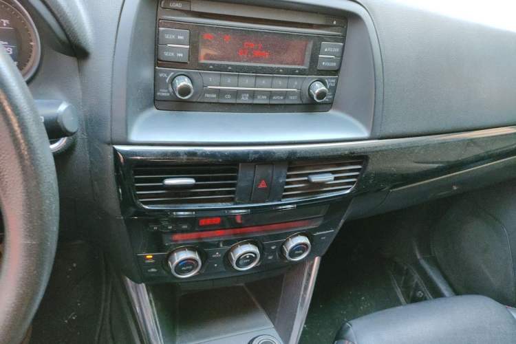 Used Mazda CX-5 2013 2.0L Automatic Two-Wheel Drive Comfort Version Audio And AC Panel